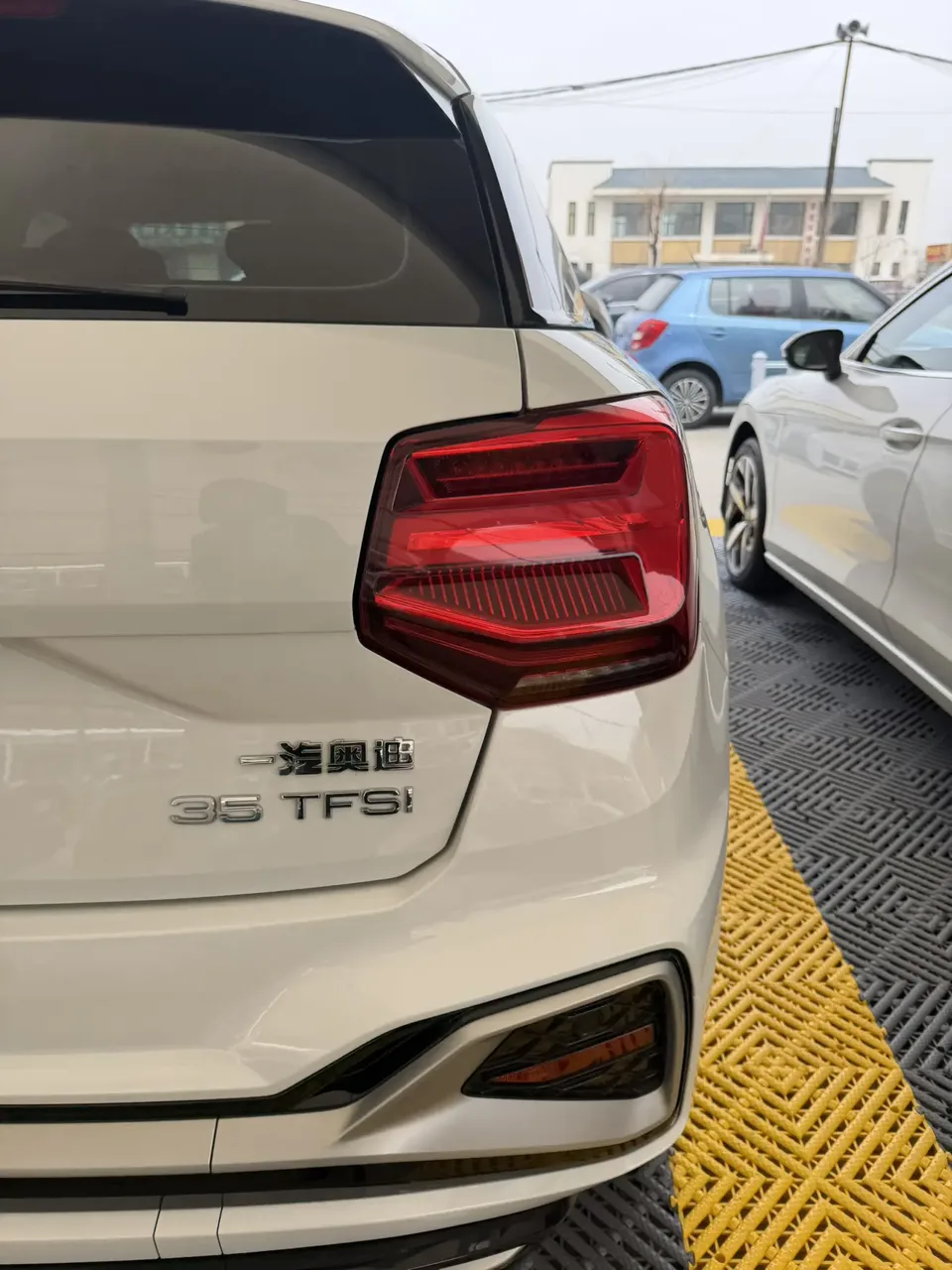 Audi Q2L Audi Q2L 2022 35 TFSI Enterprising and Elegant Model 2022 — миниатюра 2