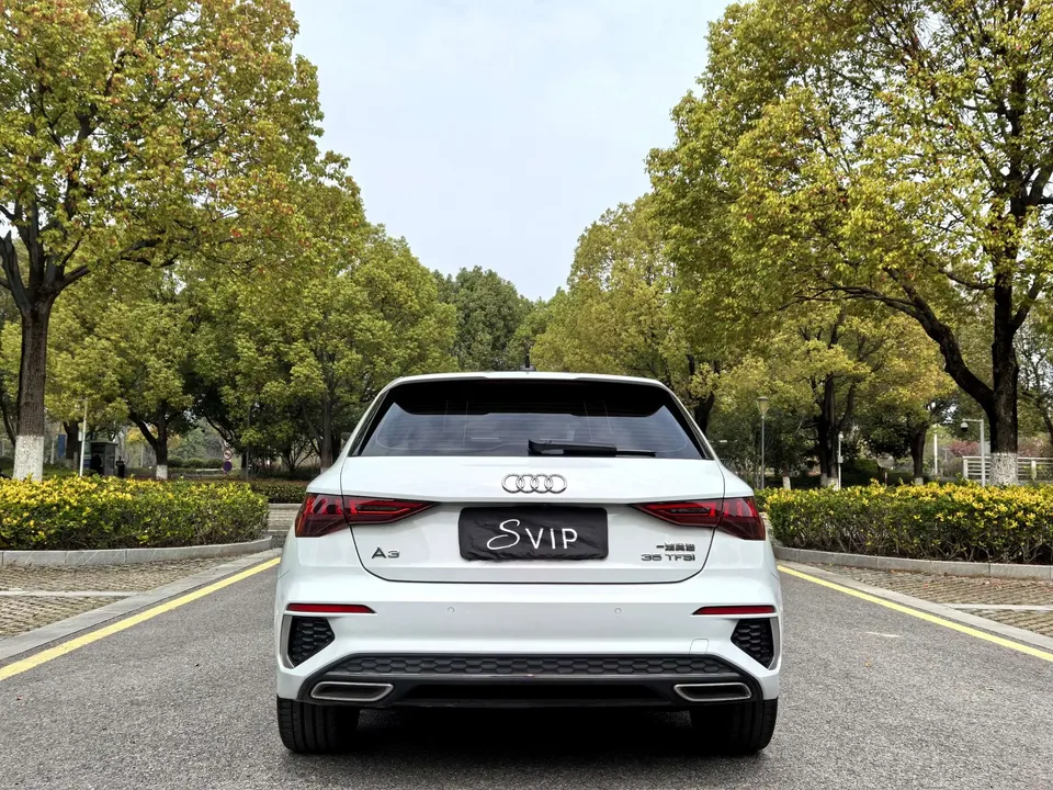 Audi A3 facelift Sportback 35 TFSI stylish and sporty 2023 — миниатюра 2