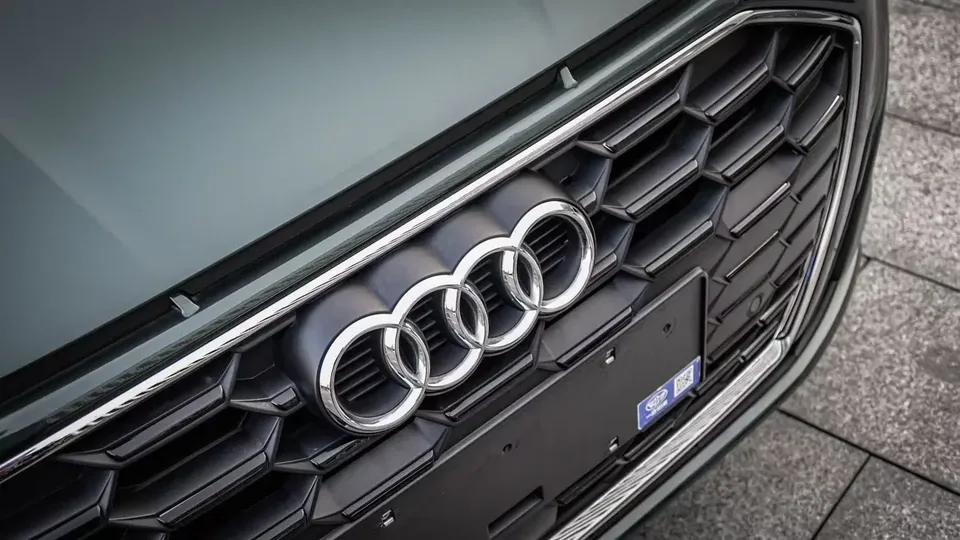 Audi A3 Audi A3 2024 Sportback 35 TFSI Stylish and sporty 2024 — thumbnail 4