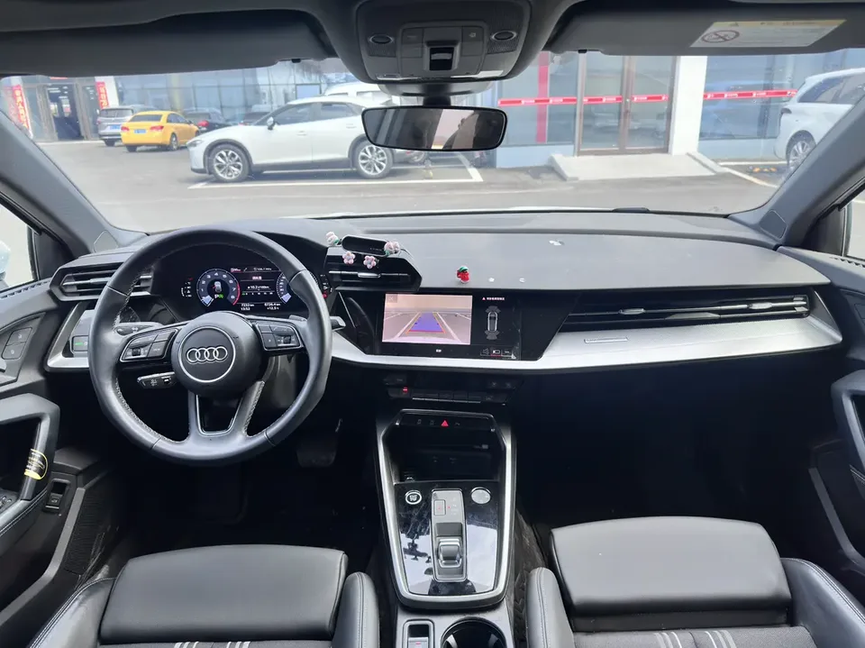 Audi A3 Audi A3 2024 Sportback 35 TFSI stylish and sporty 2024 — миниатюра 3