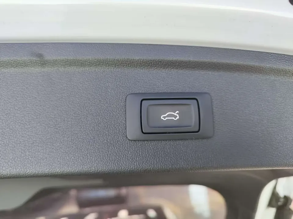 Audi A3 Sportback 35 TFSI Fashionable and Elegant 2023 — миниатюра 3