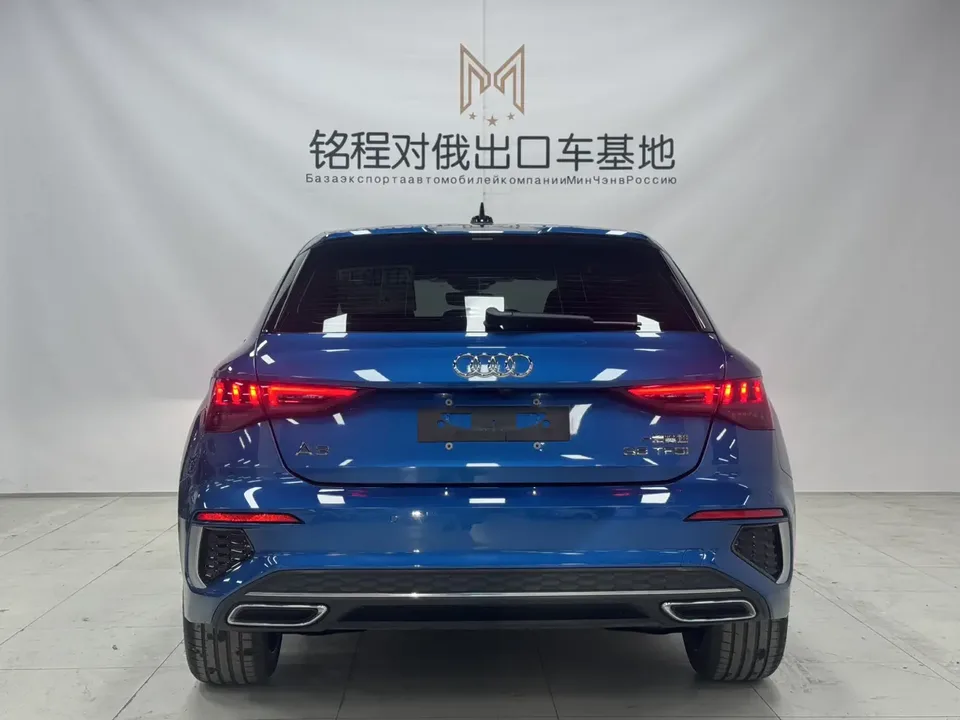 Audi A3 Sportback 35 TFSI stylish and sporty 2023 — миниатюра 2