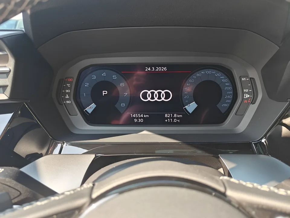 Audi A3 facelift A3L Limousine 35 TFSI aggressive and sporty 2023 — миниатюра 3