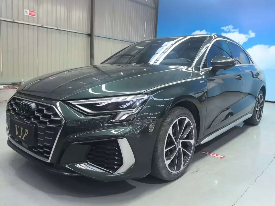 Audi A3 A3L Limousine 35 TFSI Fashion Sports 2022 — фото 1, купить с доставкой в Москву