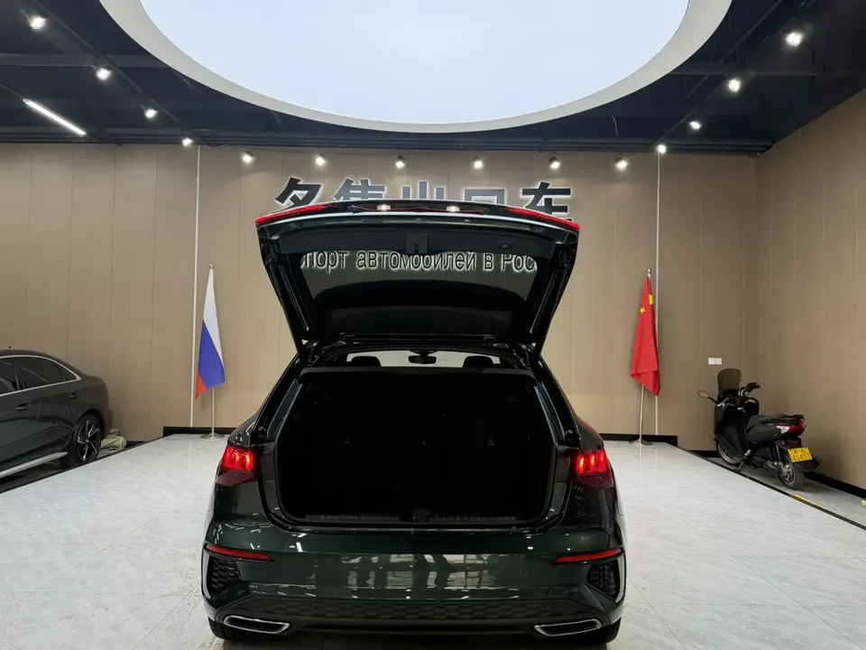 Audi A3 Audi A3 2021 Sportback 35 TFSI Stylish and sporty 2022 — thumbnail 2