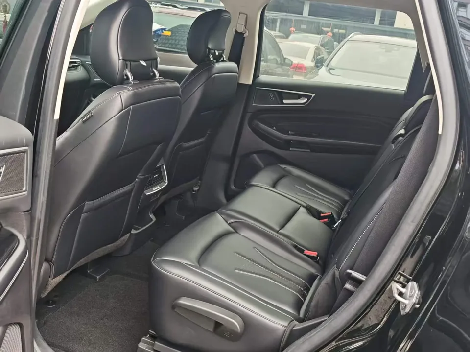 Ford Sharp boundary Sharp boundary 2021 2021 Edge PLUS EcoBoost 245 2WD Platinum 5-seater 2023 — thumbnail 4