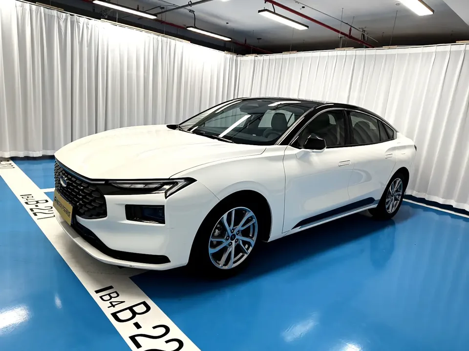 Ford Mondeo 2023