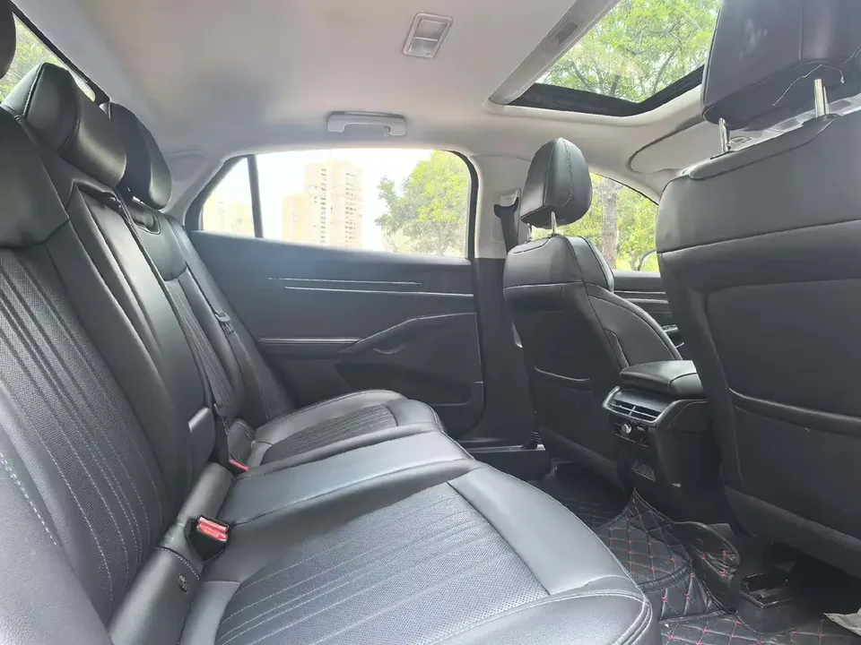 Ford Mondeo Mondeo 2025 EcoBoost 245 Luxury 2024 — миниатюра 3