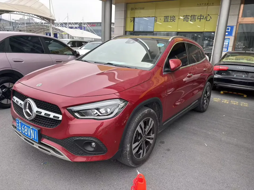 Mercedes-Benz GLA 2023