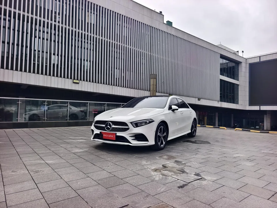 Mercedes-Benz Mercedes Benz A Class 2022