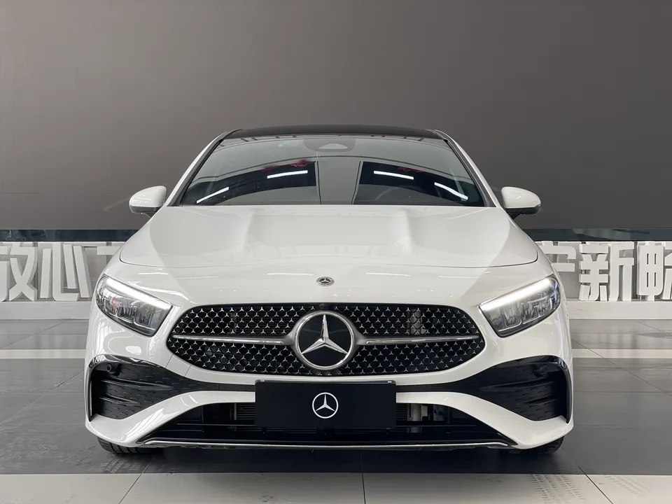 Mercedes-Benz Mercedes Benz A Class 2024