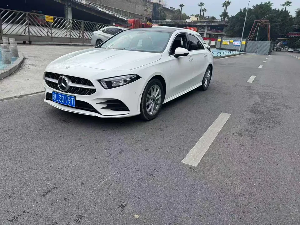 Mercedes-Benz Mercedes Benz A Class 2022