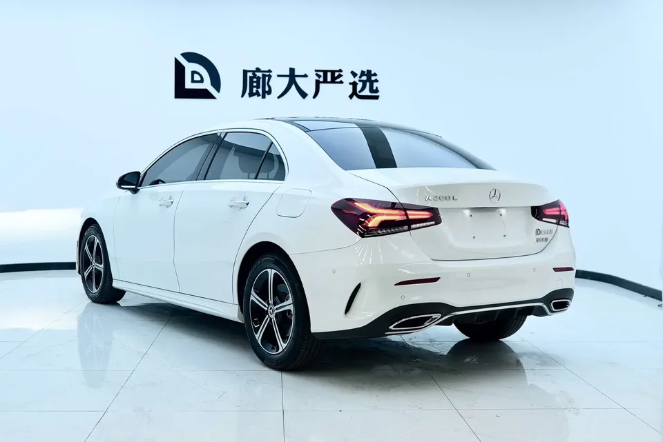 Mercedes-Benz Mercedes Benz A Class A 200 L Sports Sedan Fashion Edition 2022 — миниатюра 2