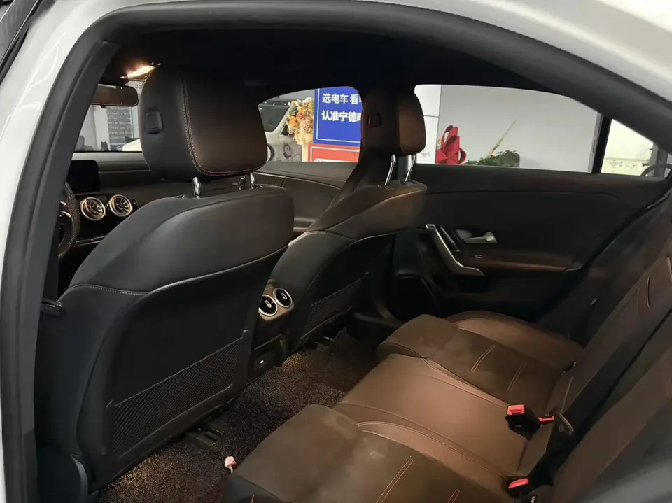 Mercedes-Benz Mercedes Benz A Class Mercedes-Benz A-Class 2023 A 200 L Sports Sedan Fashion Edition 2023 — миниатюра 4