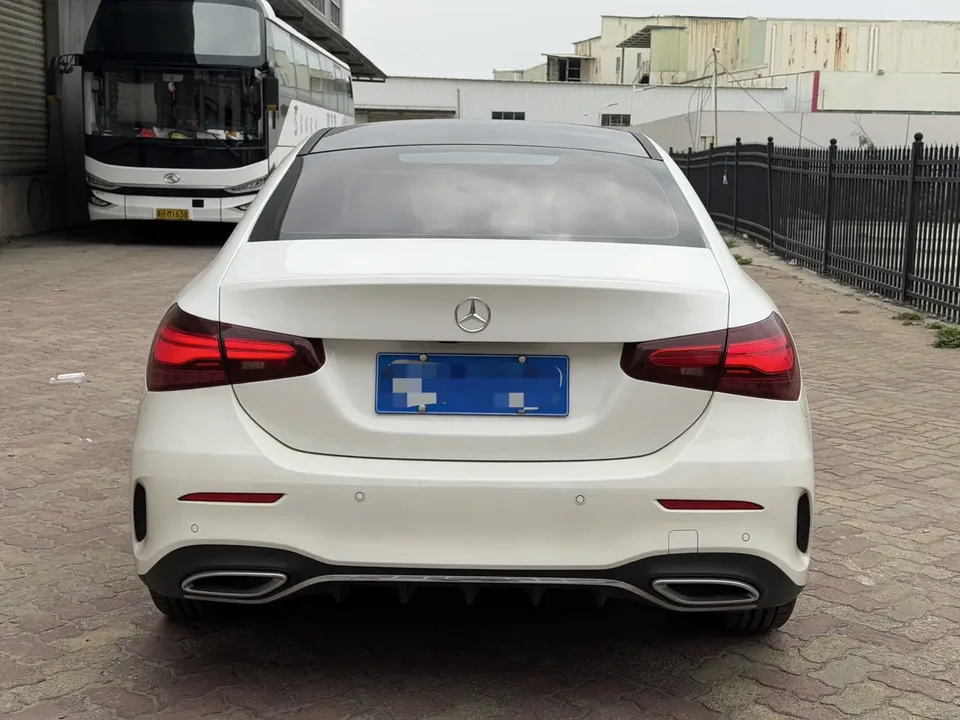 Mercedes-Benz Mercedes Benz A Class Mercedes-Benz A-Class 2023 A 200 L Sports Sedan Fashion Edition 2023 — миниатюра 2