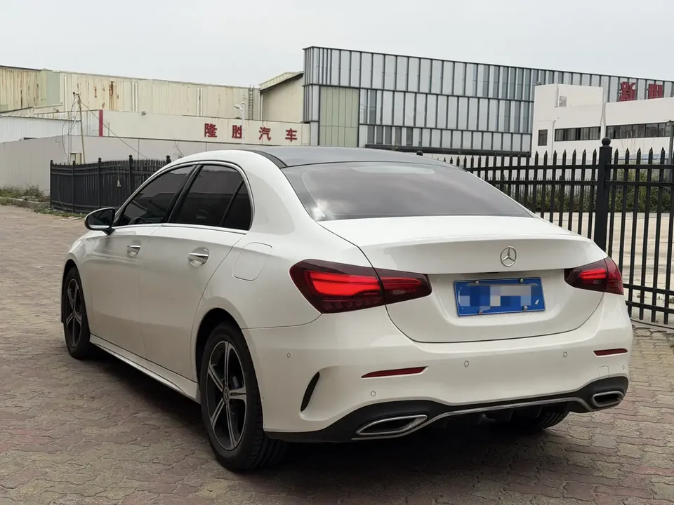 Mercedes-Benz Mercedes Benz A Class Mercedes-Benz A-Class 2023 A 200 L Sports Sedan Fashion Edition 2023 — миниатюра 4