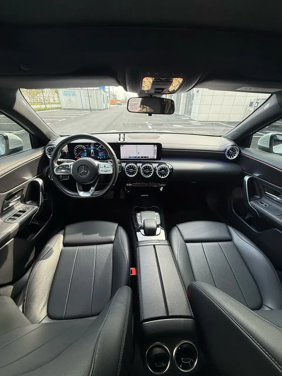 Mercedes-Benz Mercedes Benz A Class Mercedes-Benz A-Class 2022 facelift A 200 L sports sedan fashion version 2022 — миниатюра 5