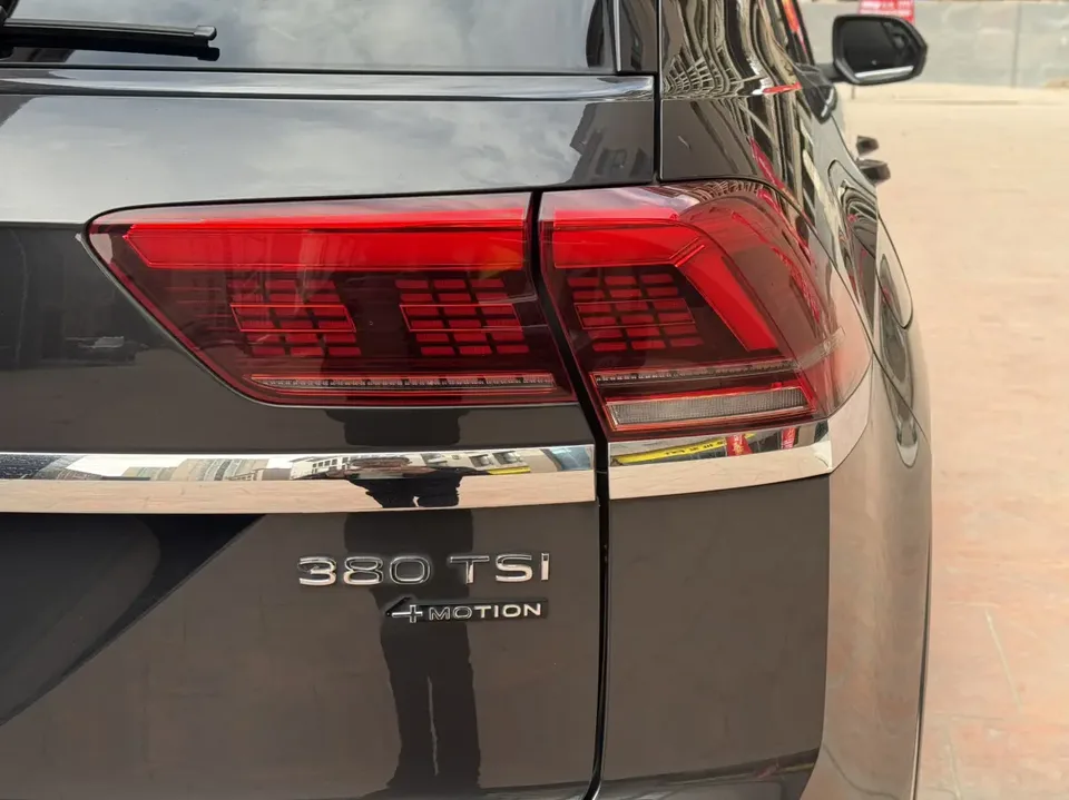 Volkswagen Teramont Tuang 2022 Touron X 380TSI 4WD Deluxe Edition 2022 — миниатюра 3
