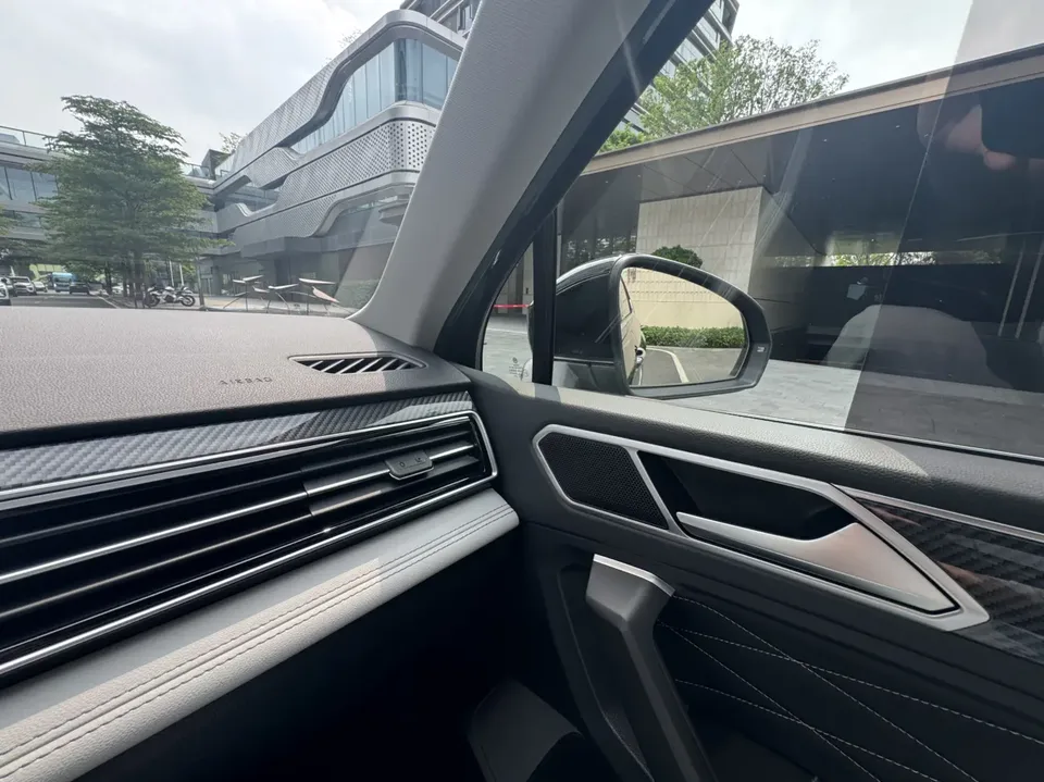 Volkswagen Tiguan L Tiguan L 2024 330TSI 2WD R-Line Enjoy Edition 2024 — миниатюра 5
