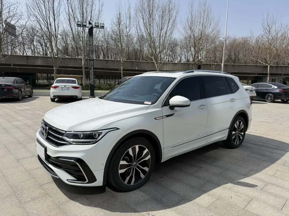 Volkswagen Tiguan L 2023