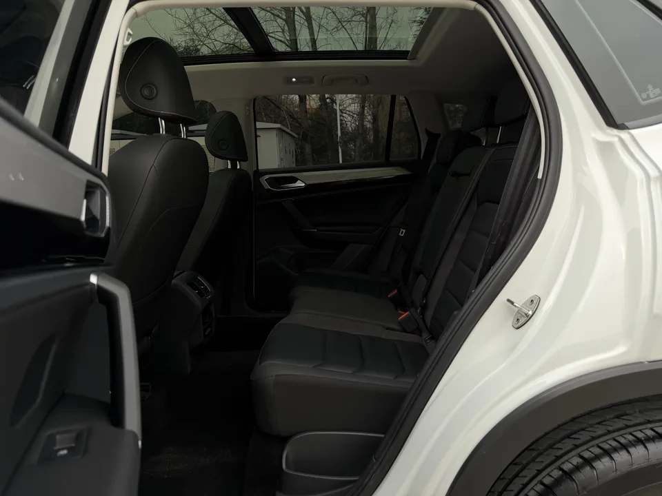Volkswagen Tayron Tanyue 2022 330TSI two-wheel drive luxury smart connected version Plus 2022 — миниатюра 4