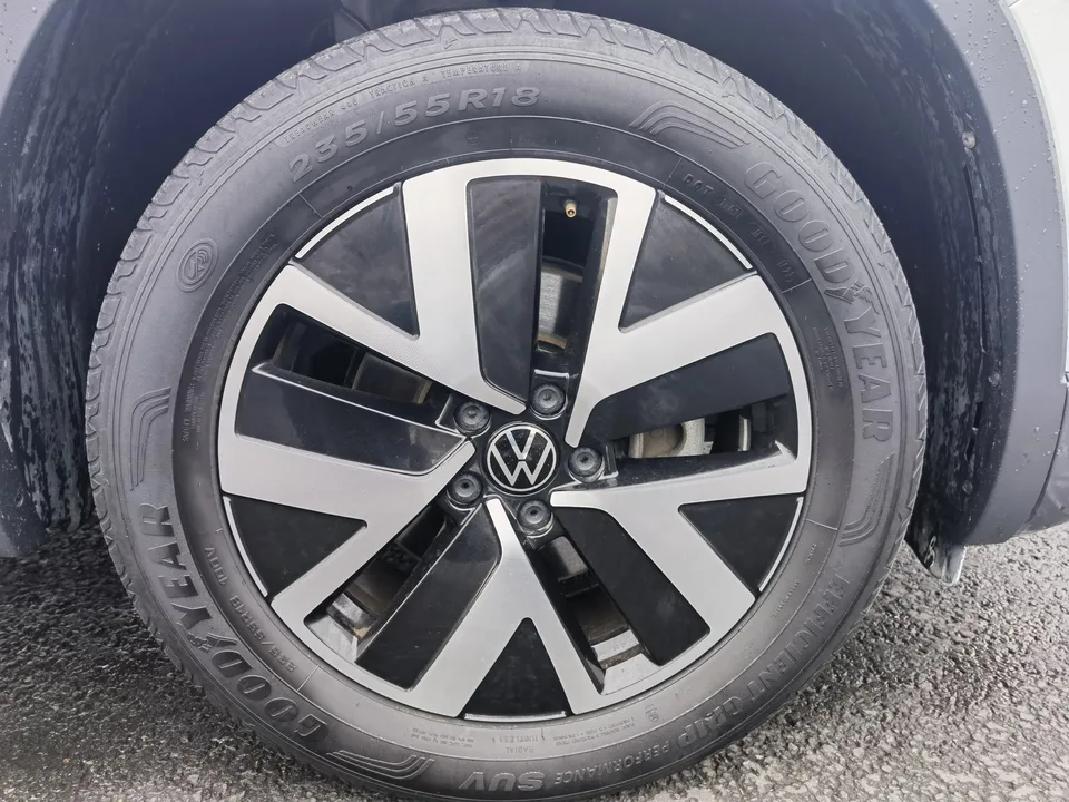 Volkswagen Tayron 300TSI 2WD Luxury Plus Advanced Edition 2023 — миниатюра 5