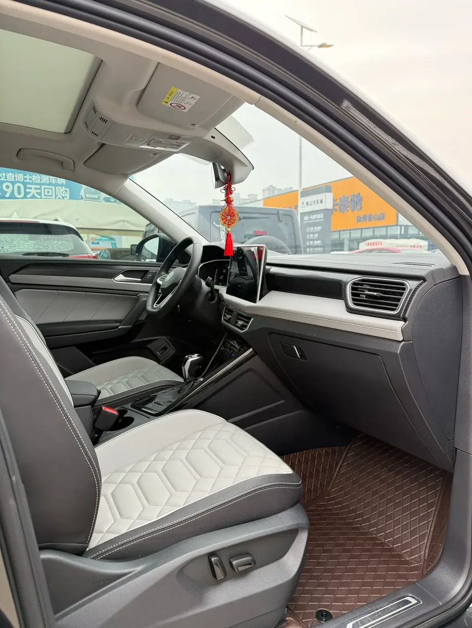 Volkswagen Tayron Tanyue 2024 330TSI 2WD Luxury Plus Advanced Edition 2024 — миниатюра 4