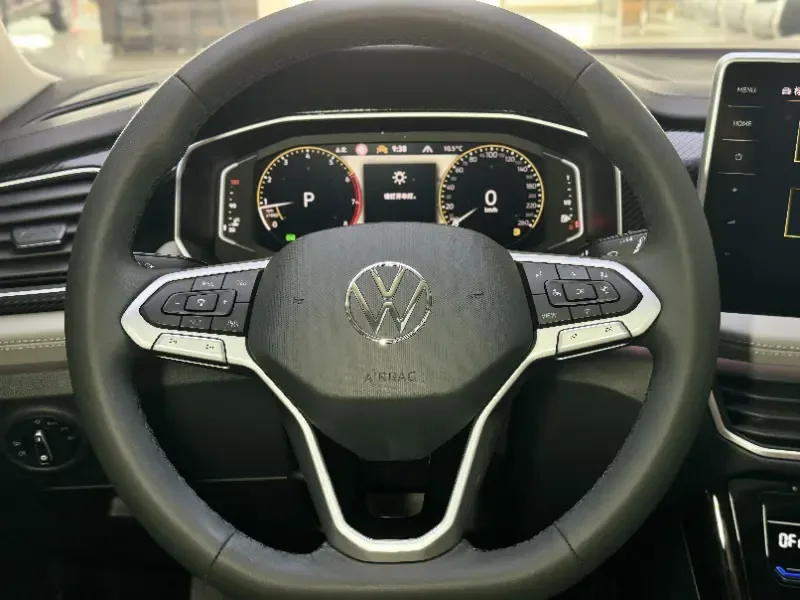 Volkswagen Tayron Tanyue 2023 280TSI 2WD Luxury Plus Advanced Edition 2022 — миниатюра 4