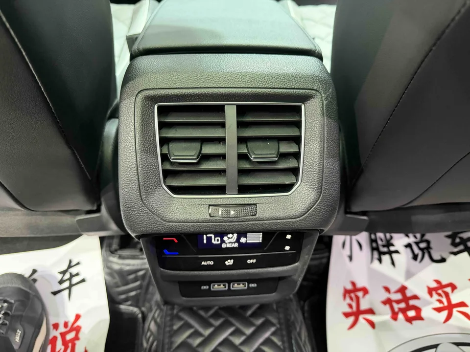 Volkswagen Tayron Tanyue 2023 280TSI 2WD Luxury Plus Advanced Edition 2022 — миниатюра 3