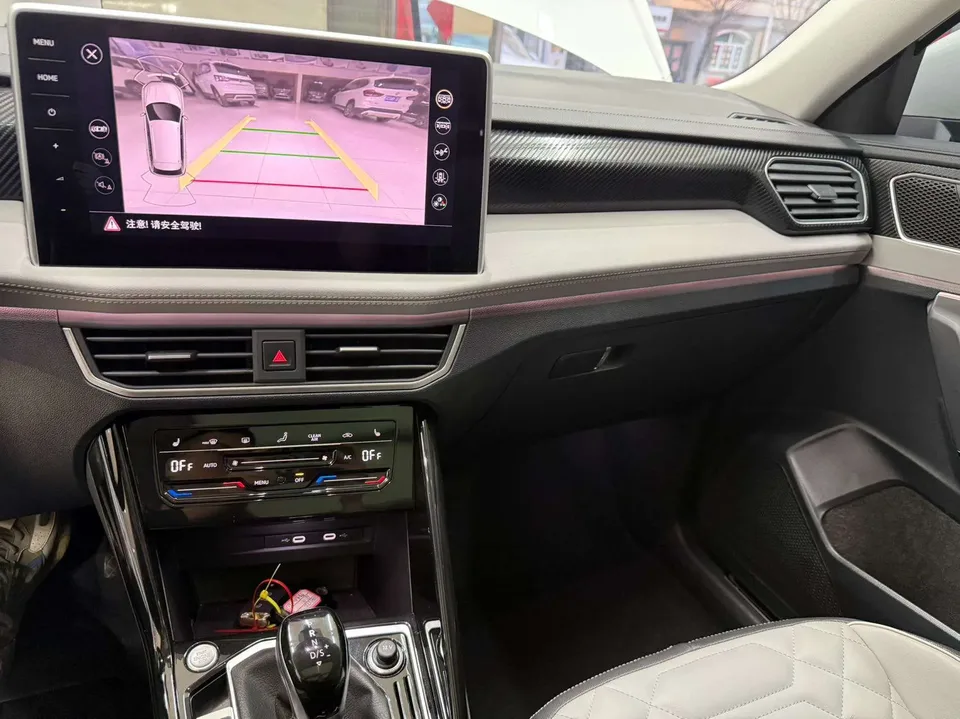 Volkswagen Tayron Tanyue 2023 280TSI 2WD Luxury Plus Advanced Edition 2022 — миниатюра 3