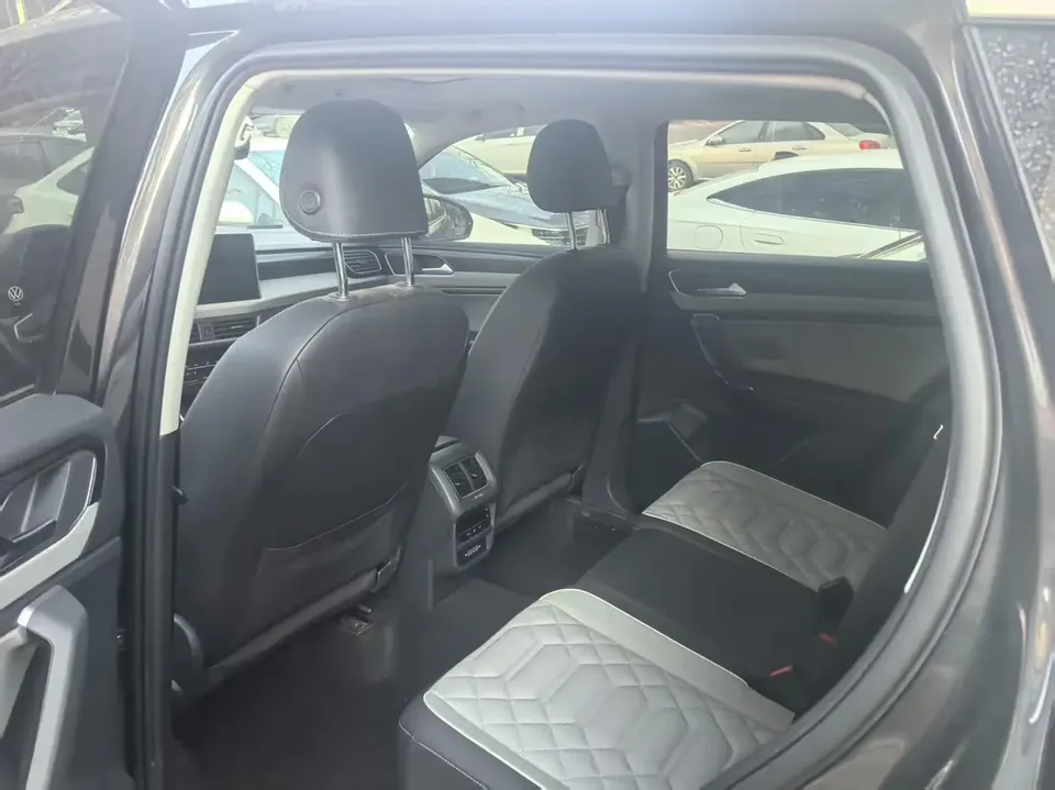 Volkswagen Tayron Tanyue 2023 280TSI 2WD Luxury Plus Advanced Edition 2022 — миниатюра 3