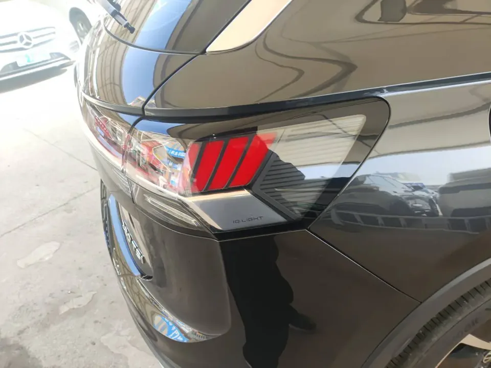 Volkswagen Tayron Tanyue 2023 280TSI 2WD Luxury Plus Advanced Edition 2022 — миниатюра 4