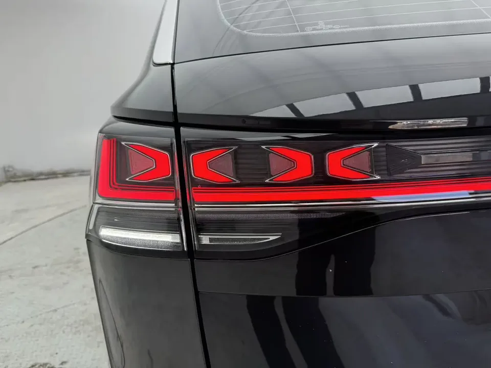 Volkswagen Tayron Tanyue 2023 280TSI 2WD Luxury Plus Advanced Edition 2022 — миниатюра 3