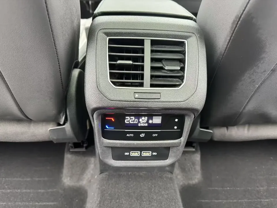 Volkswagen Tayron Tanyue 2023 280TSI 2WD Luxury Plus Advanced Edition 2022 — миниатюра 4