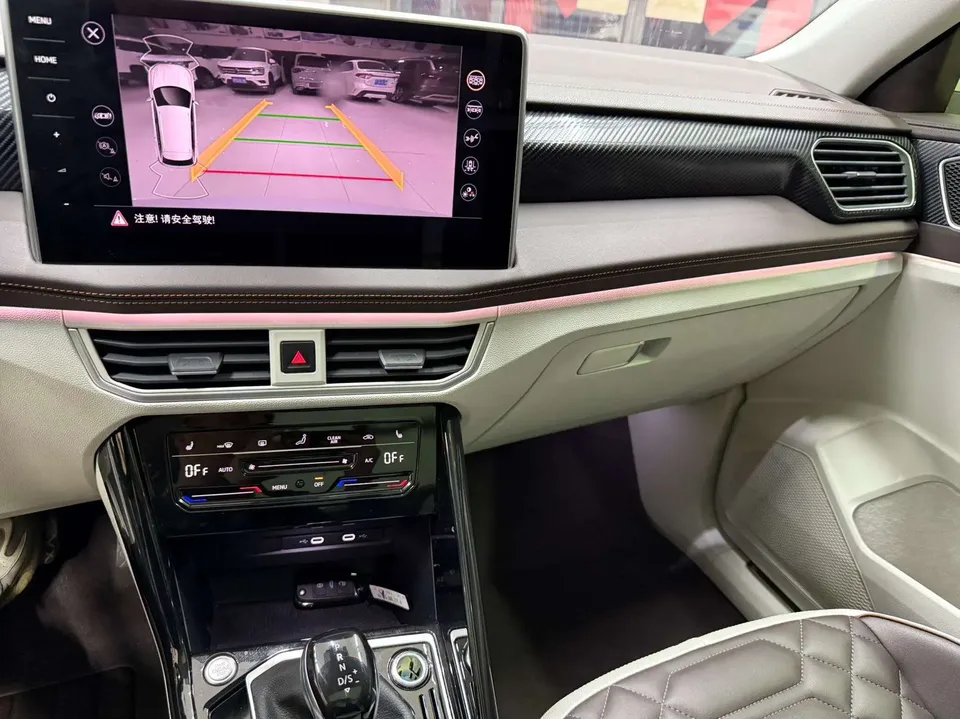 Volkswagen Tayron Tanyue 2023 280TSI 2WD Luxury Plus Advanced Edition 2023 — миниатюра 3