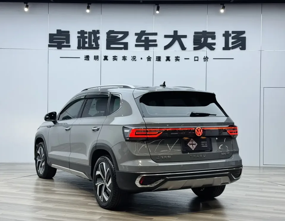 Volkswagen Tharu 300TSI 2WD Full Moon Edition 2023 — миниатюра 2