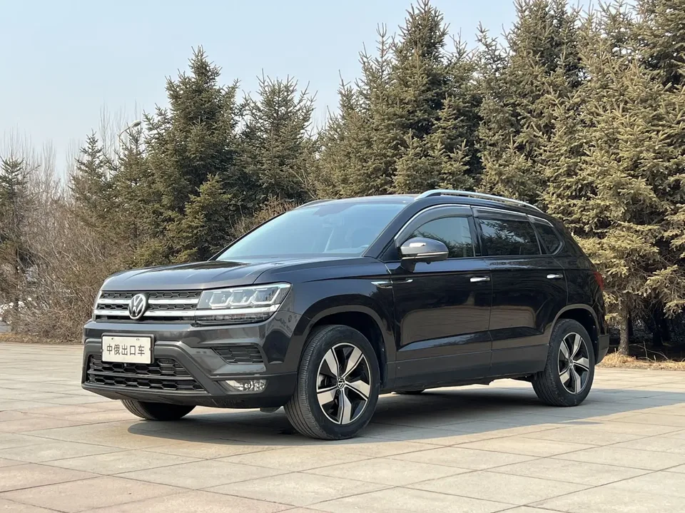 Volkswagen Tharu tuyue 2021 280TSI 2WD Comfort Edition 2022 — photo 1, buy with delivery to Moscow