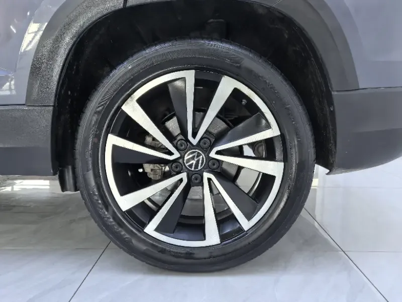 Volkswagen Tharu 280TSI 2WD Luxury Edition 2022 — миниатюра 3
