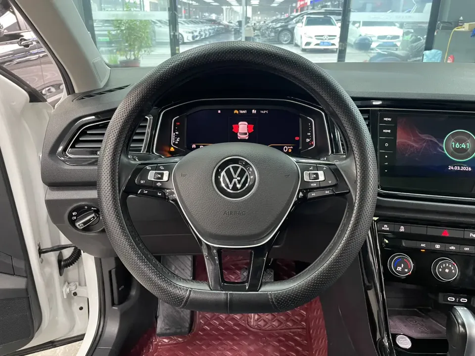 Volkswagen T-Roc T-Roc 2022 Tange 280TSI DSG two-wheel drive comfort PLUS 2022 — thumbnail 4