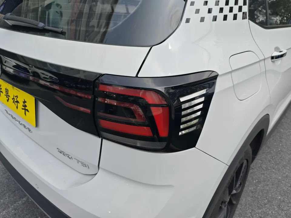 Volkswagen Tu Kai 2022 Tukai 280TSI DSG Luxury Edition 2023 — миниатюра 2