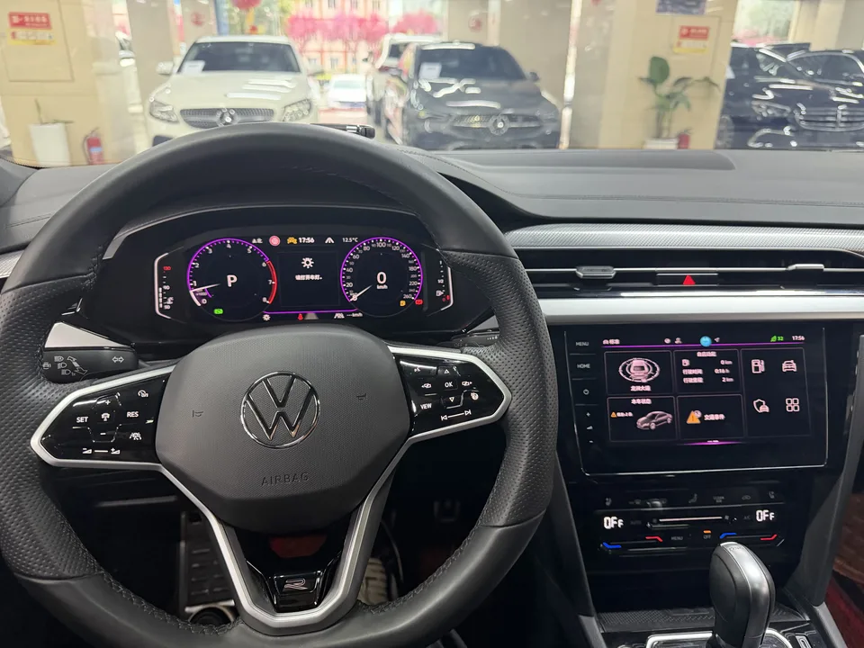 Volkswagen Arteon 380TSI eye-catching model 2025 — миниатюра 4