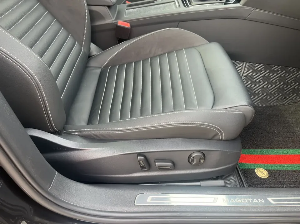 Volkswagen Magotan Magotan 2020 330TSI DSG Leading Edition 2022 — миниатюра 3