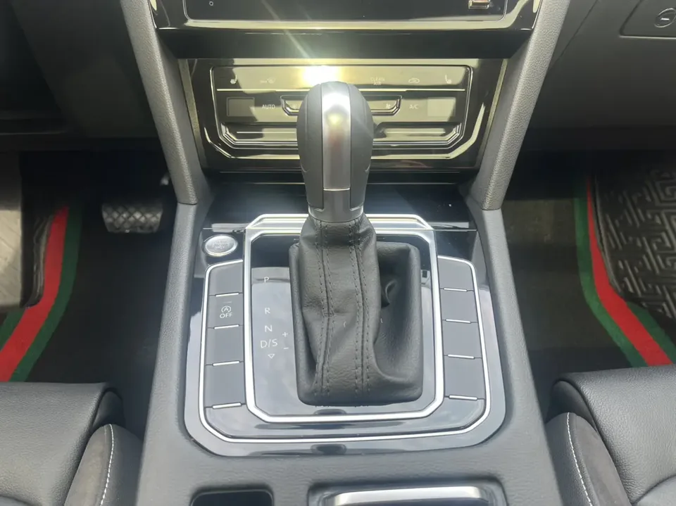 Volkswagen Magotan Magotan 2020 330TSI DSG Leading Edition 2022 — миниатюра 5