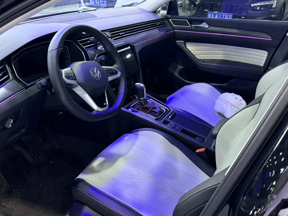 Volkswagen Magotan Magotan 2025 Public Edition 330TSI DSG Luxury Edition 2025 — миниатюра 4
