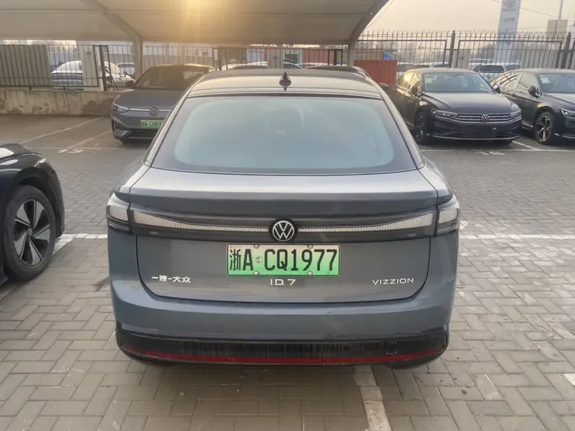 Volkswagen ID.7 VIZZION ID.7 VIZZION 2024 AIR version 2024 — миниатюра 2