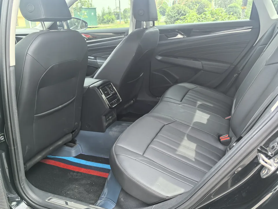 Volkswagen Passat PHEV Passat PHEV 2022 430PHEV Hybrid Business Edition 2023 — миниатюра 3