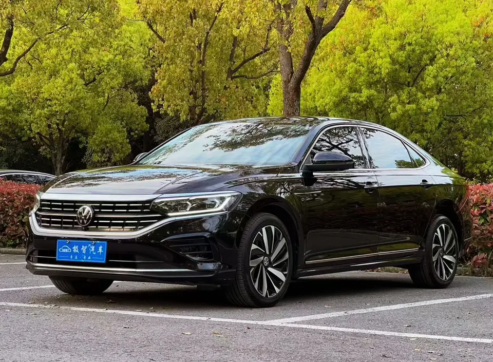 Volkswagen Passat 2023