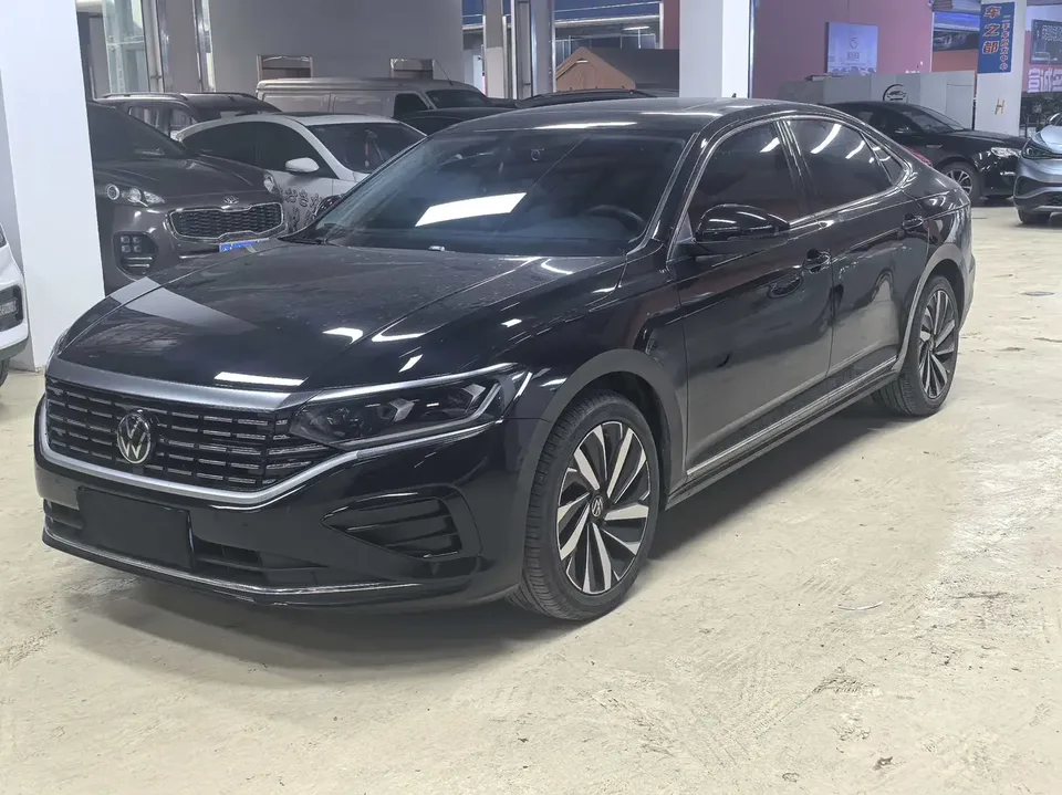 Volkswagen Passat 2023