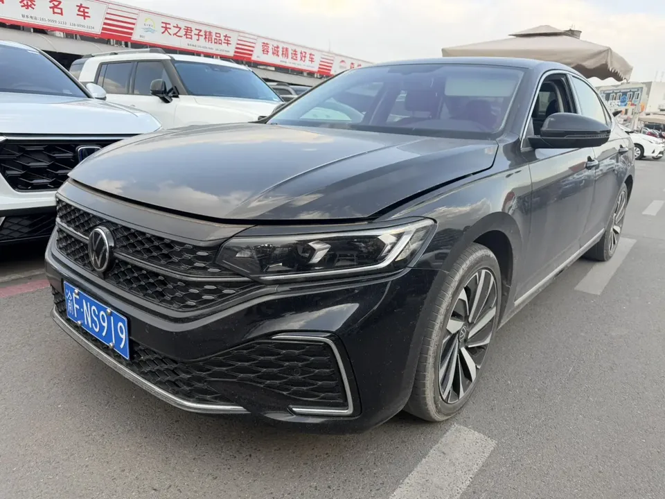 Volkswagen Passat 2022