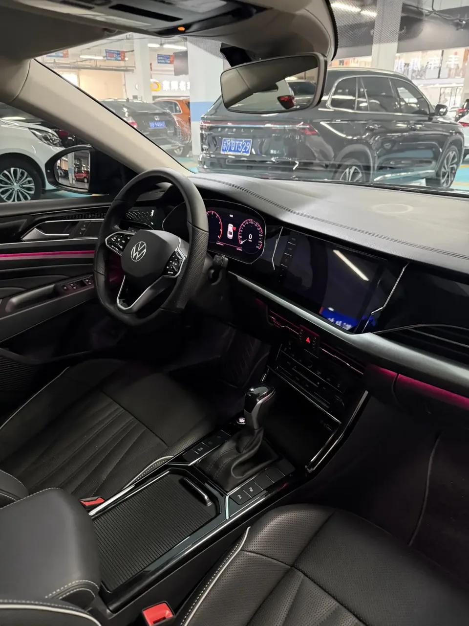 Volkswagen Passat Passat 2022 Passat 2022 330TSI Deluxe Edition 2022 — thumbnail 2